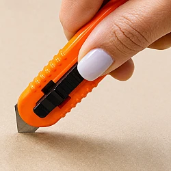 Diplomat Budget Safety Cutter - Spring Loaded A38